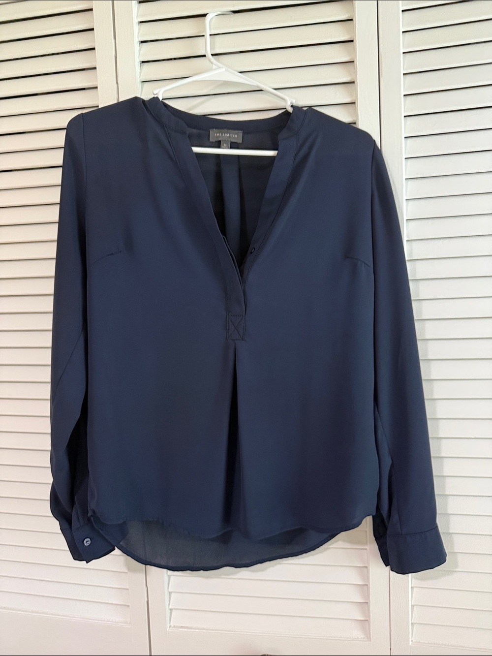 The Limited Navy V-Neck Long Sleeve Blouse